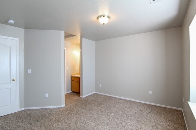 Building Photo - 1440 Serrano Pl