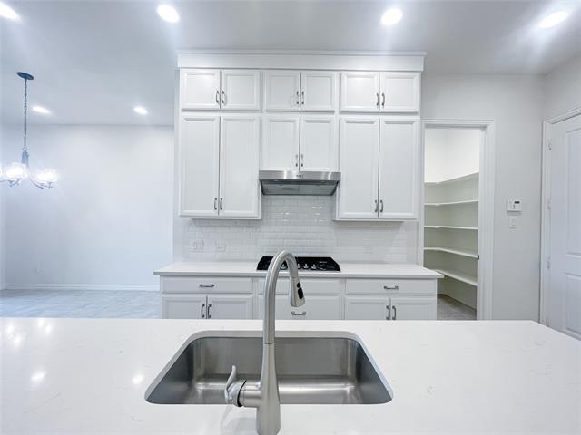 Building Photo - 17745 Sage Ln