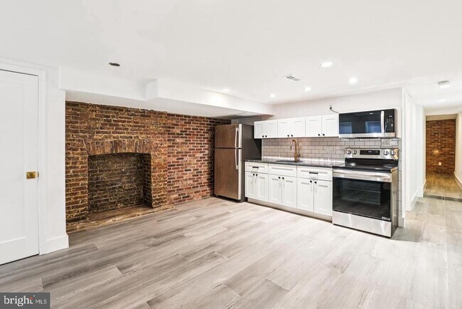 Primary Photo - 1507 Marion St NW