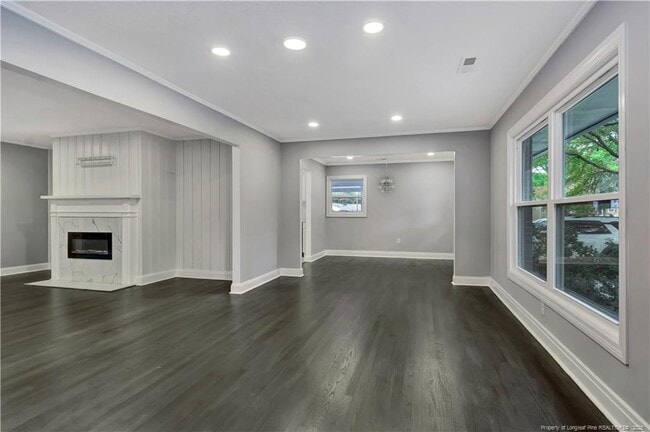 Building Photo - 216 Speller St