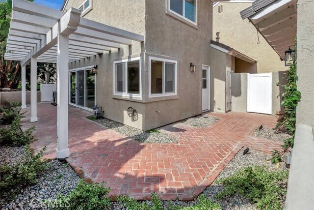 Building Photo - 2773 Vista Umbrosa