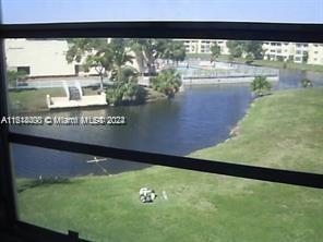 Building Photo - 8100 Sunrise Lakes Blvd