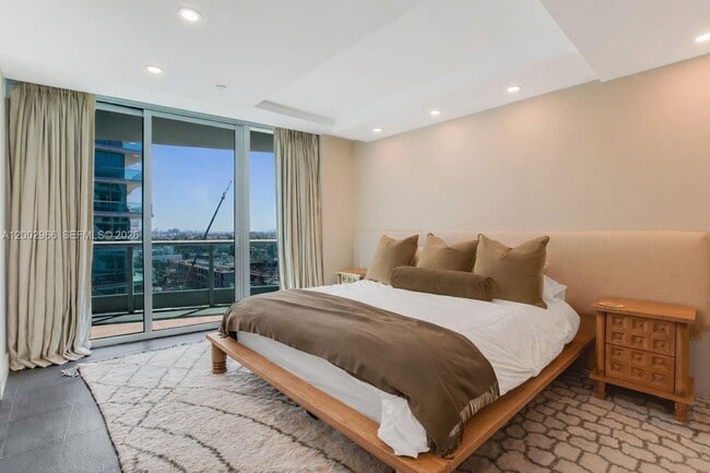 Building Photo - 9401 Collins Ave