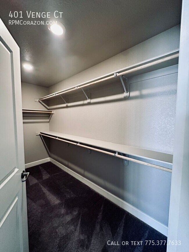 Building Photo - 401 Venge Ct