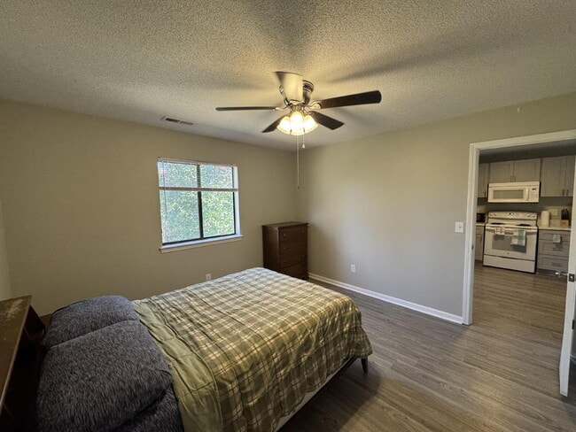 Building Photo - Great Rental Opportunity In The Heart Of Wilmington