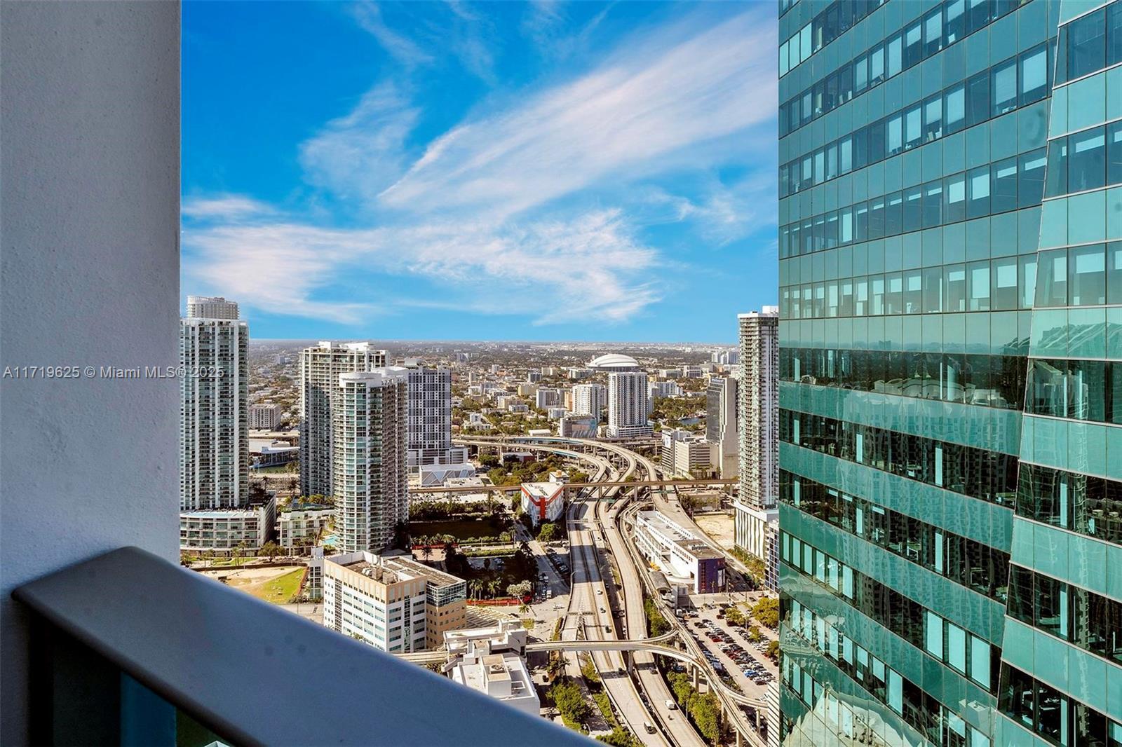 Building Photo - 200 Biscayne Boulevard Way