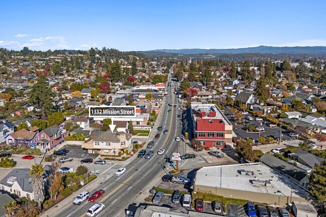 Building Photo - 1332-1332 Mission St