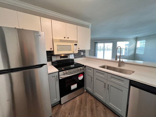 Building Photo - Woodgate Blvd, Unit 107