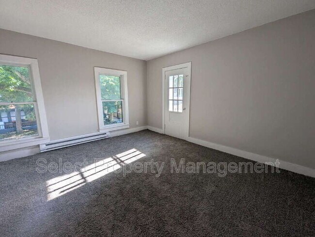 Building Photo - 1235 Huestis Ave