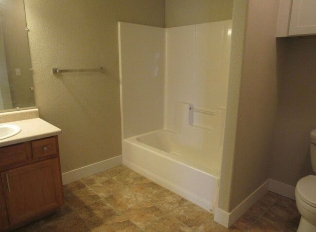 Building Photo - 3920 Robitaille Ct