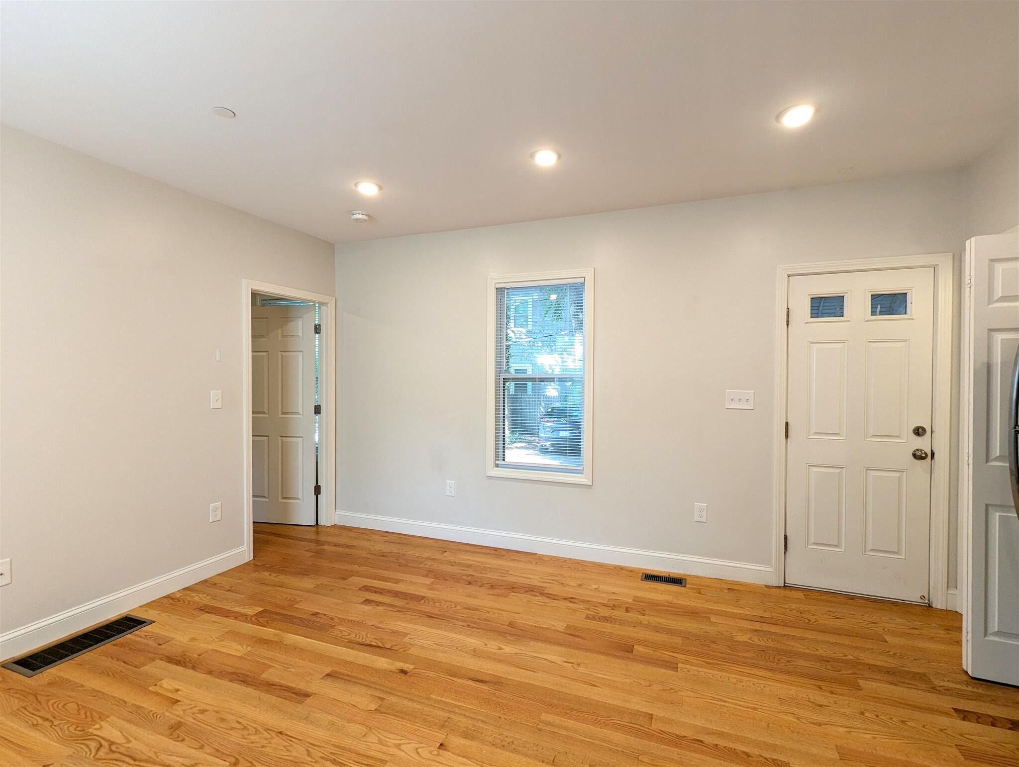 Building Photo - 44 Cogswell Ave