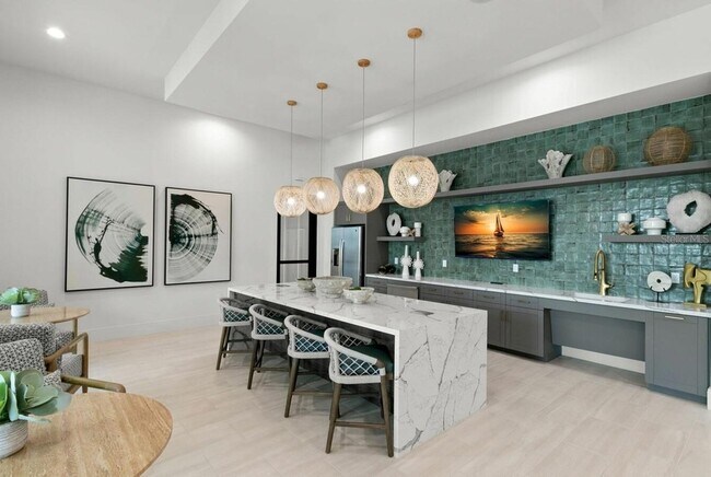 Building Photo - 1310 Ridge View Dr