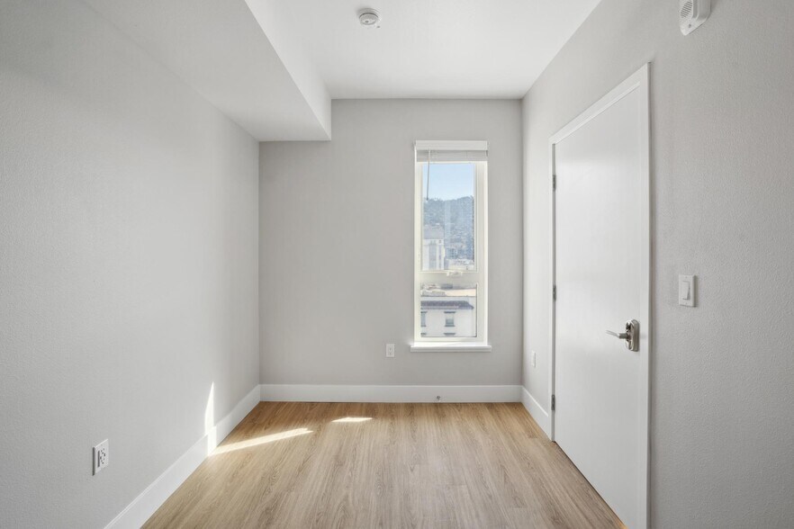 Building Photo - 2480 Bancroft Way