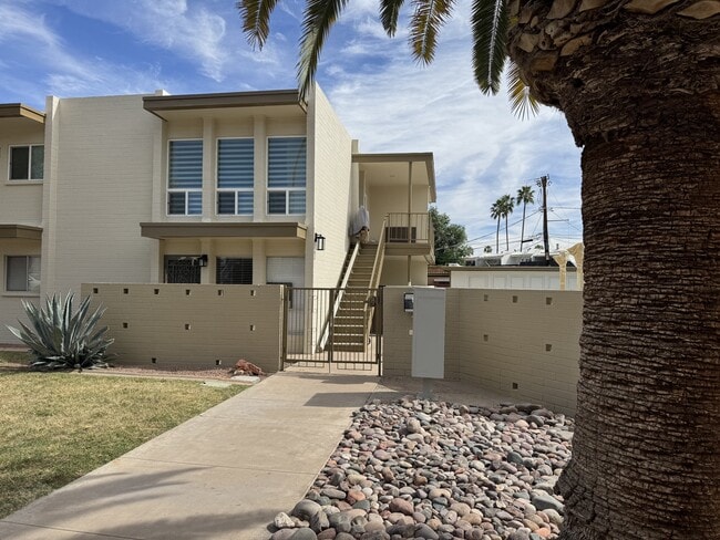 Building Photo - 4917 N 73rd St
