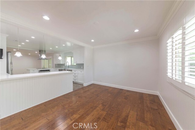Building Photo - 14 Peartree Ln