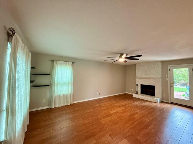 Building Photo - 3408 Ambleside Dr