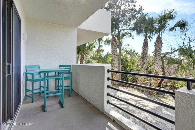 Building Photo - 743 Spinnakers Reach Dr