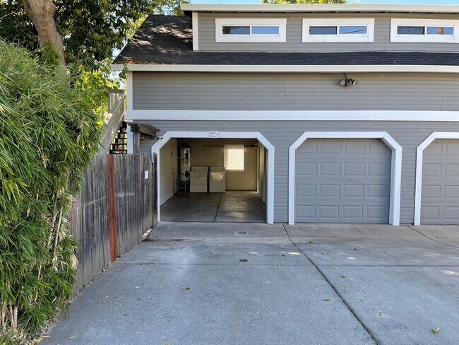 Building Photo - 1 Bdrm, 1 Bath ADU near Sutter Street - Historic Folsom