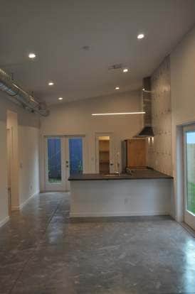 Building Photo - 1417 Highland Blvd