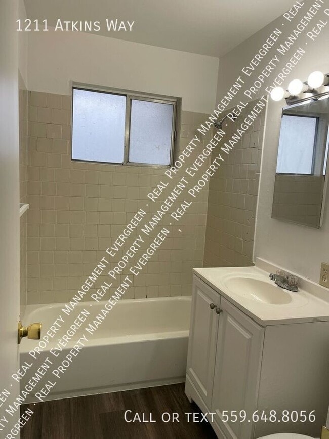 Building Photo - 1211 Atkins Way