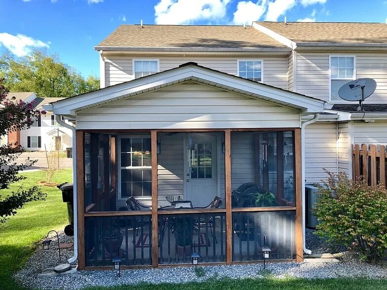 Building Photo - 6796 Woodcreeper Drive