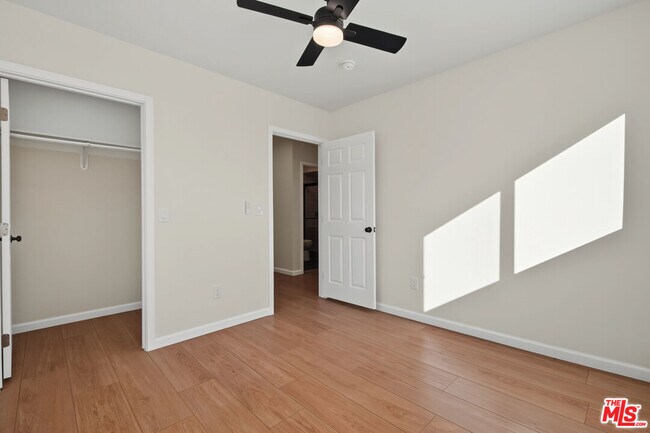 Building Photo - 11510 Fenton Ave