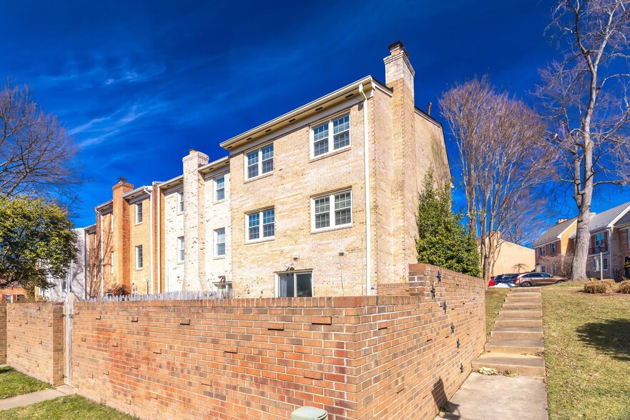 Building Photo - 7349 Eldorado Ct
