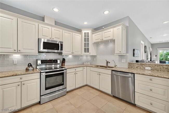 Building Photo - 740 5th Ave N