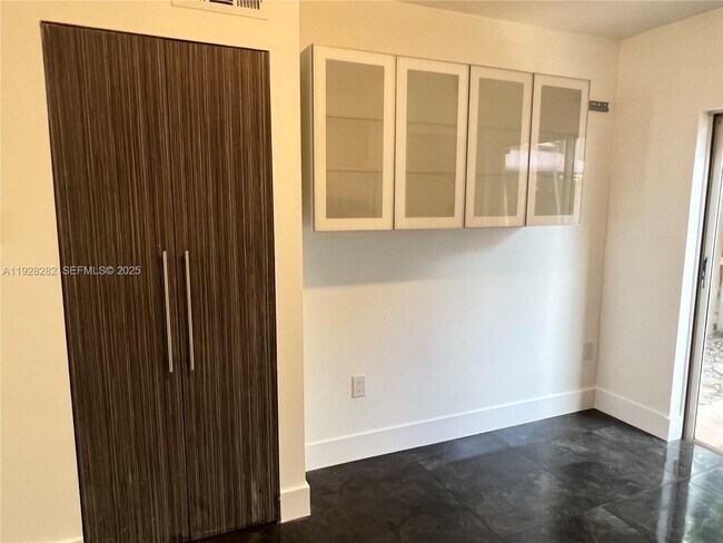 Building Photo - 13120 SW 64th Terrace