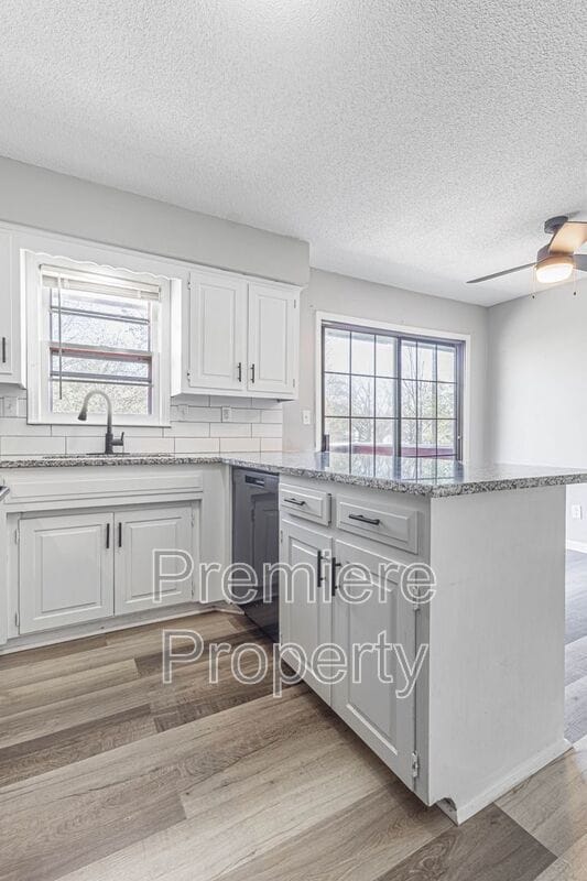 Building Photo - 11702 E 60 St