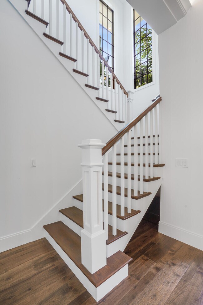 Building Photo - 19471 Harbor Rd S