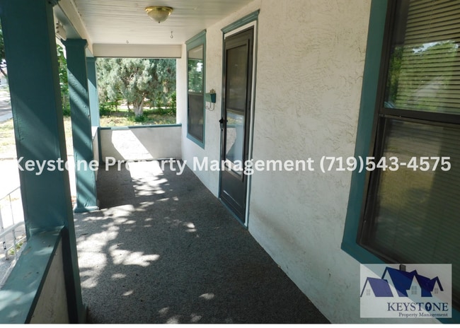Building Photo - $675 OFF - Move In Special! Spacious Fresh...