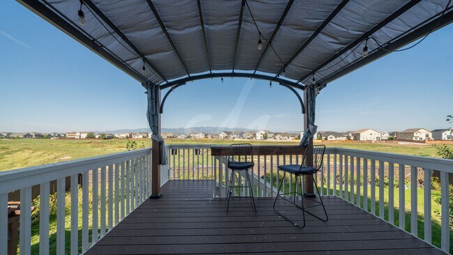 Building Photo - Stunning Two-Story in Desirable Lorson Ranch