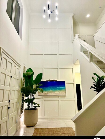 Foyer - 1224 Alexandra Ct