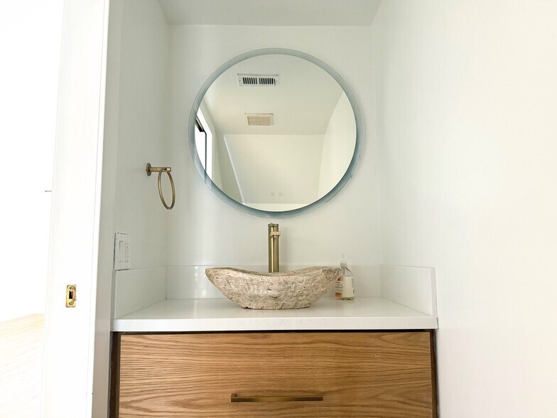 Powder bathroom - 1890 S Cochran Ave