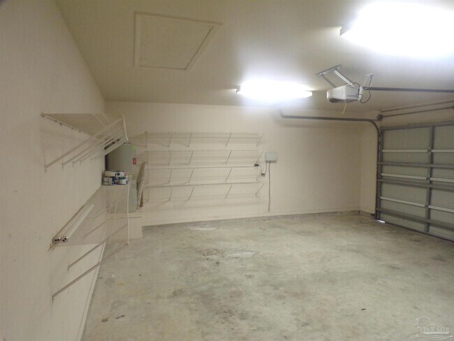 Building Photo - 1531 Newcastle Way