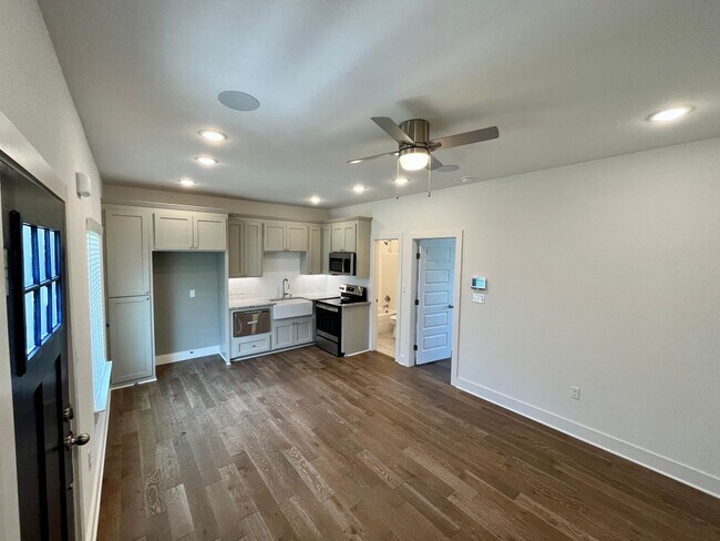 Building Photo - 3850 W Somerville Ln