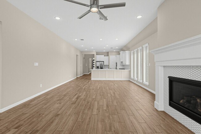 Building Photo - 5123 Morrison Dr