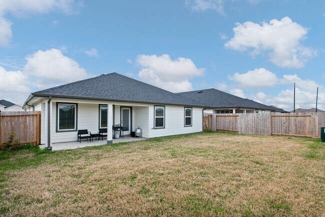 Building Photo - 1115 Sommerville Dr