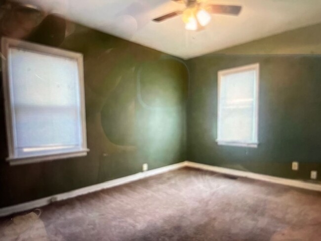 Building Photo - cozy 2 bed house