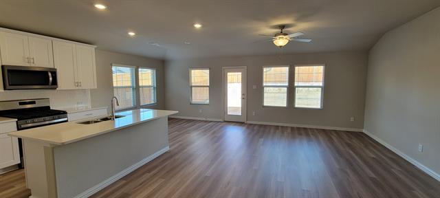 Building Photo - 2644 Oneida Ln