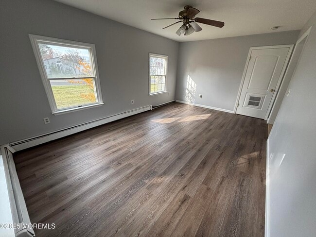 Building Photo - 1005 Beach Blvd