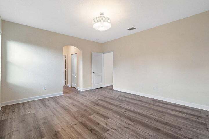 Building Photo - 5643 Sandbirch Wy