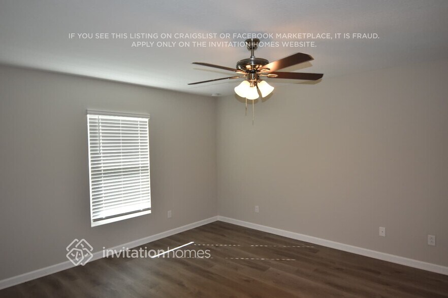 Building Photo - 1650 SW Merchant Ln
