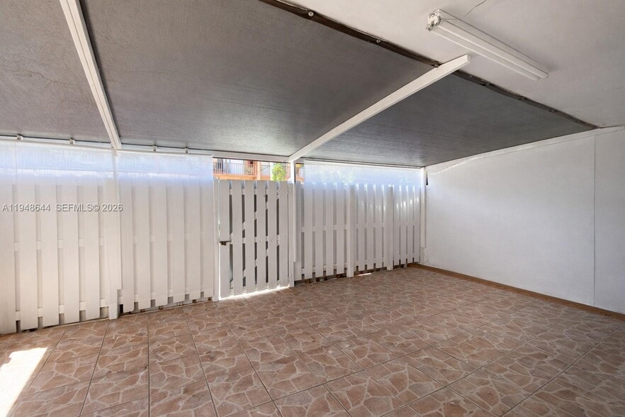 Building Photo - 850 SW 129th Pl