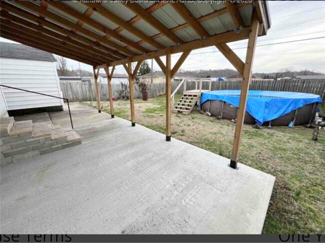 Building Photo - 106 S Park Dr