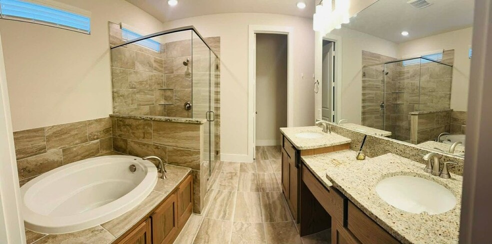 Building Photo - 6506 Vivian Ln