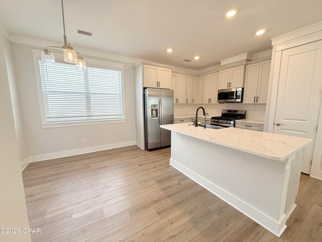 Building Photo - 841 Breakfast Point Blvd