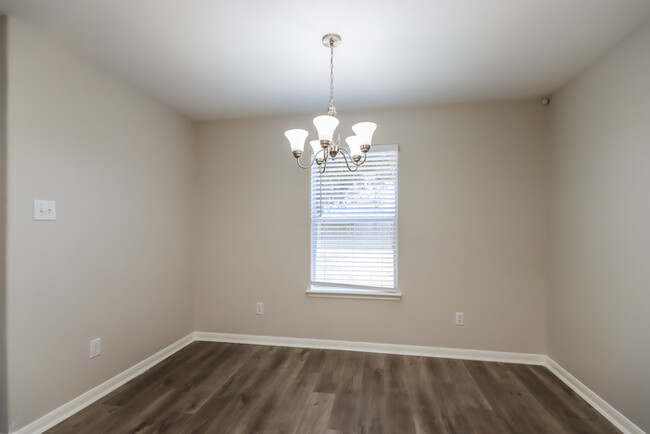 Building Photo - 3 Bedroom Houston Home
