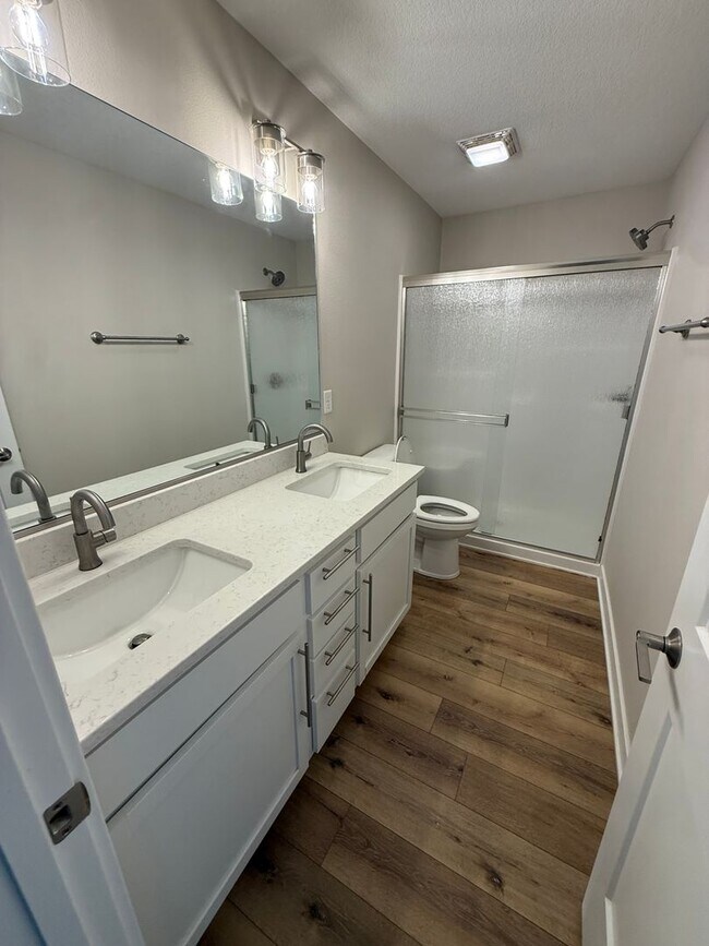 Building Photo - Luxury Newer Construction Home! Perfect Location!